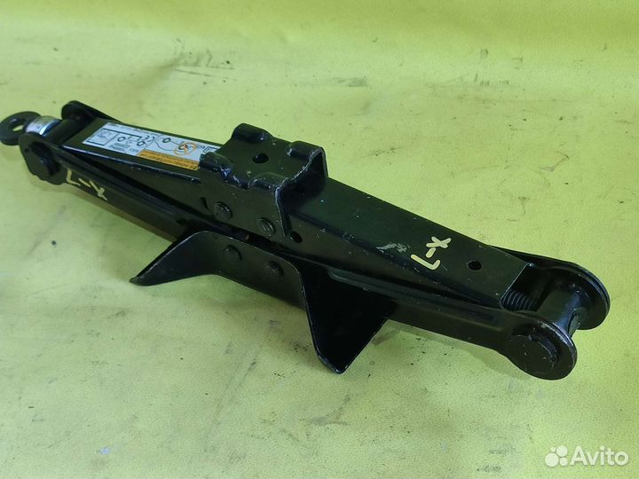 Домкрат Мицубиси Лансер 10 Lancer X б/у