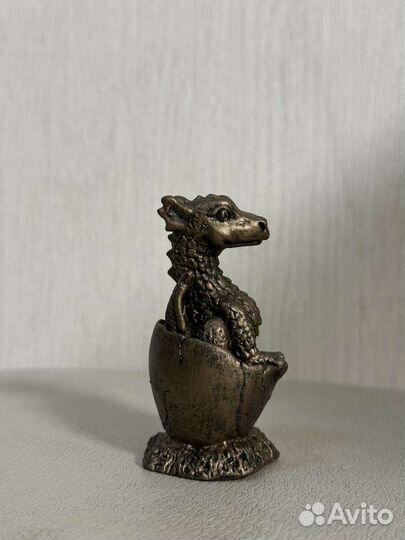 Статуэтка дракон