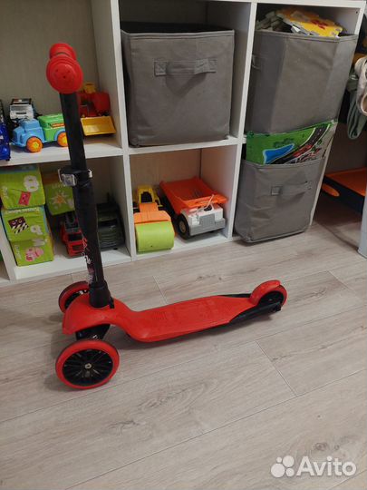 Самокат детский трехколесный