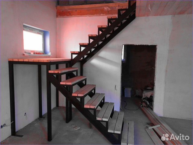 Лестница металлическая / Лестницы на заказ
