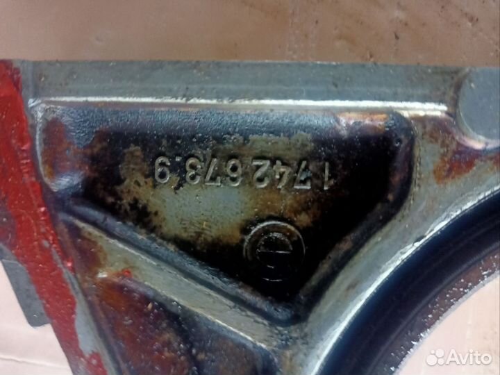 Крышка коленвала задняя Land Rover Range Rover