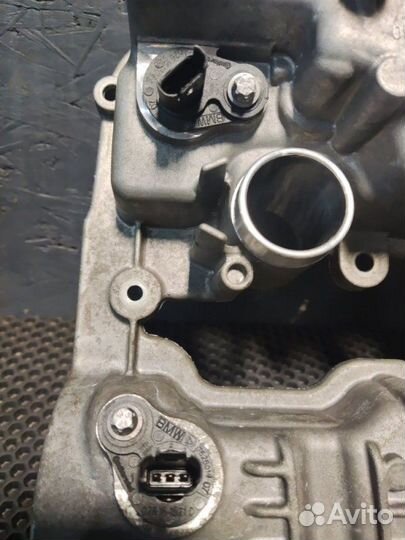 Крышка головки блока цилиндров правая Bmw 550Ix