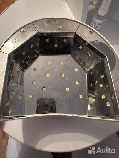 Лампа для ногтей