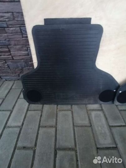 Задние коврики черные bmw 3