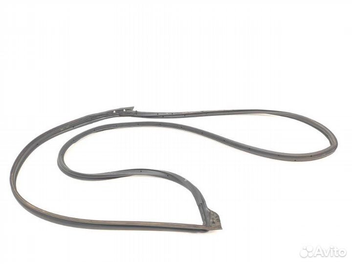 Уплотнитель двери передний правый Nissan Qashqai