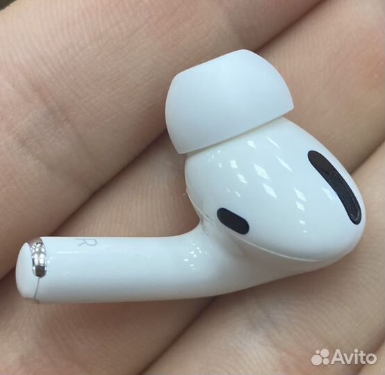 Правый/левый наушник airpods pro оригинал