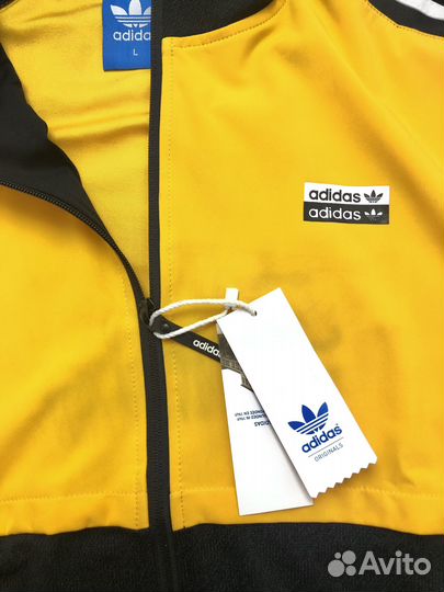 Спортивный костюм Adidas