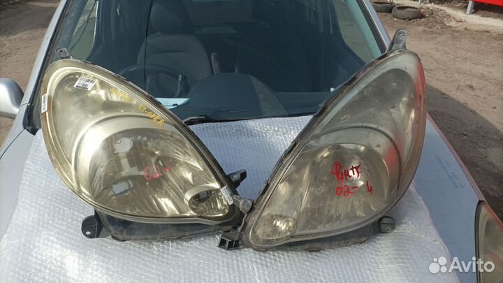 Фара toyota funcargo