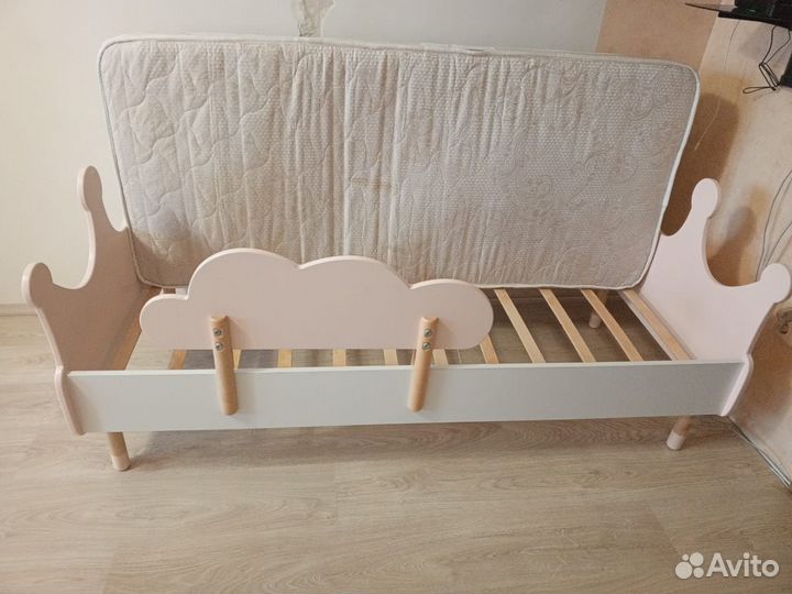 Детская кроватка для девочки