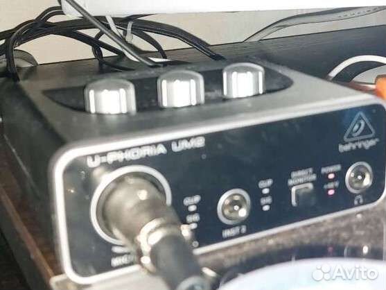 Студийный микрофон со звуковой картой