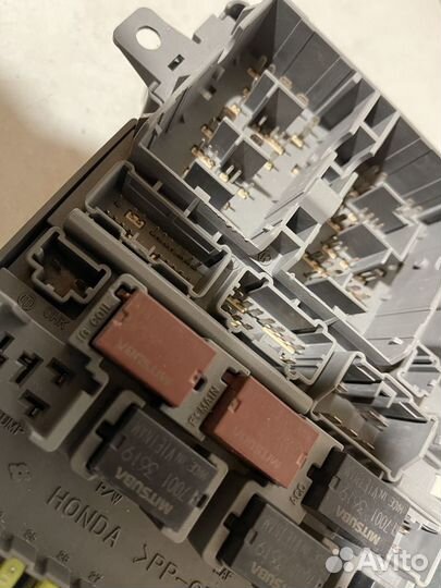 Блок предохранителей Honda Accord 7
