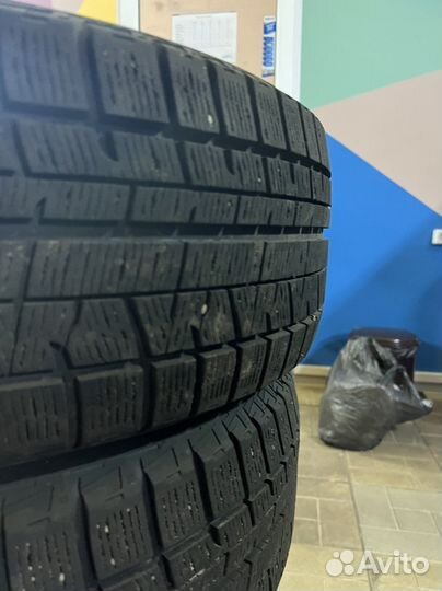 Yokohama Ice Guard 5 IG50 A 215/55 R16