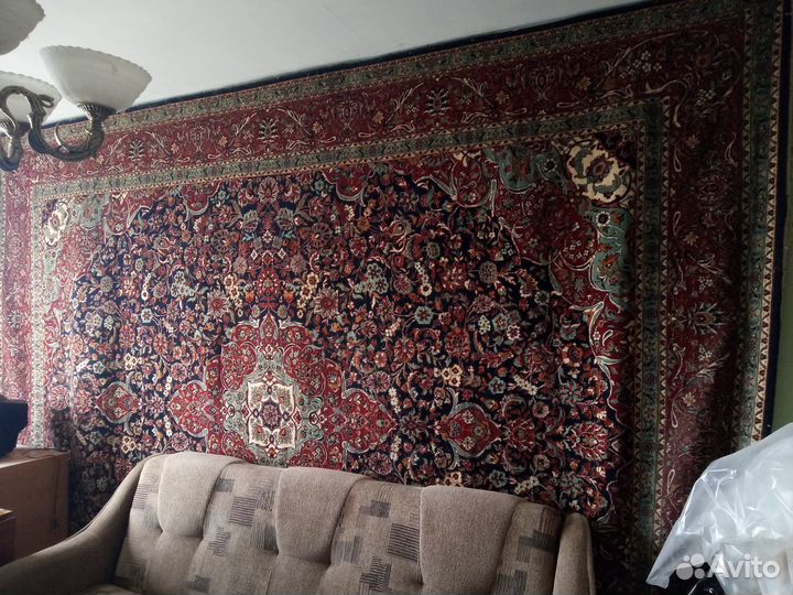 Ковер шерстяной