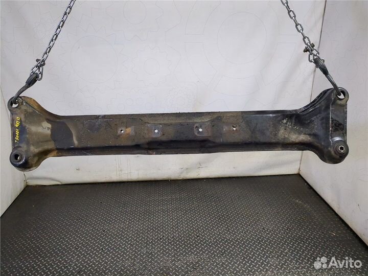 Балка под кпп Mitsubishi Pajero / Montero, 2001