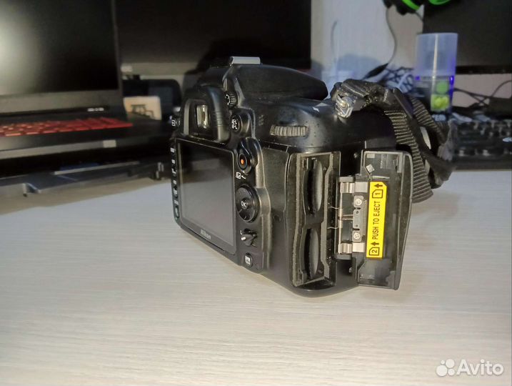 Зеркальный фотоаппарат nikon d7000