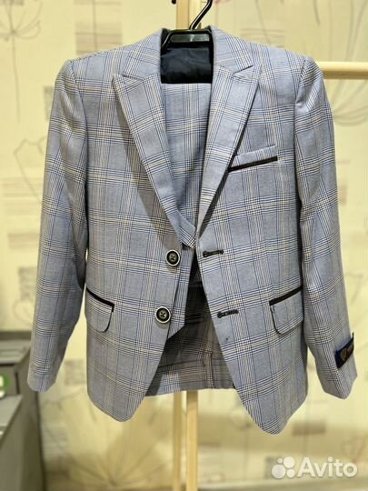 Костюм тройка для мальчика 116-122