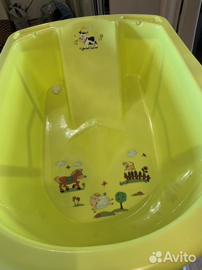 Детская ванночка для купания с подставкой