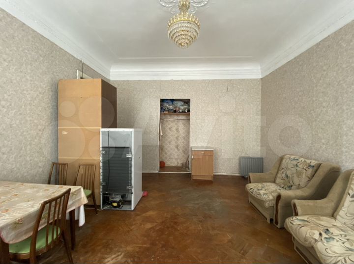 Комната 26 м² в 5-к., 1/7 эт.