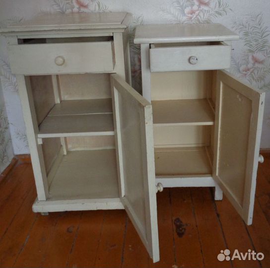 Антикварные тумбочки. Винтаж. Украсят интерьер