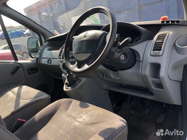 Разбор на запчасти Renault Trafic