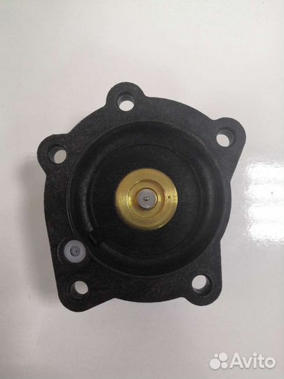 Крышка гидроблока на газовые колонки Bosch