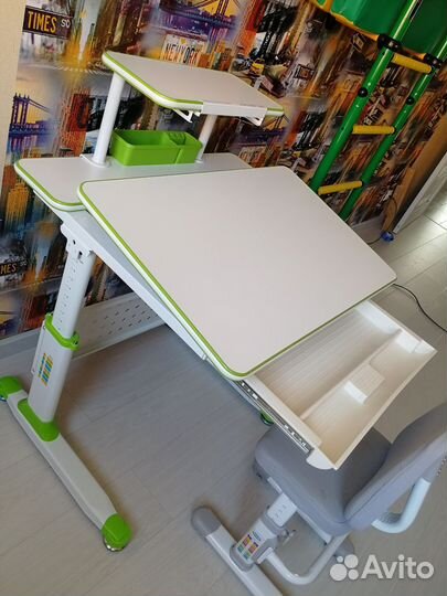 Растущая парта и стул