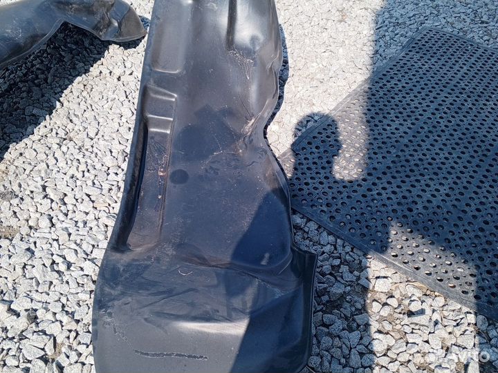 Подкрылки на Лексус 470на сигнус, ленд Крузер 100