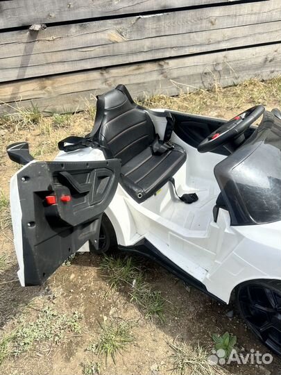 Детская машина электромобиль с пультом бу