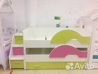 Двухъярусная кровать
