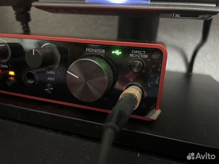 Звуковая карта focusrite 3gen
