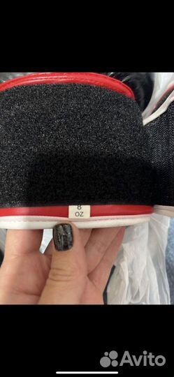 Боксерские перчатки