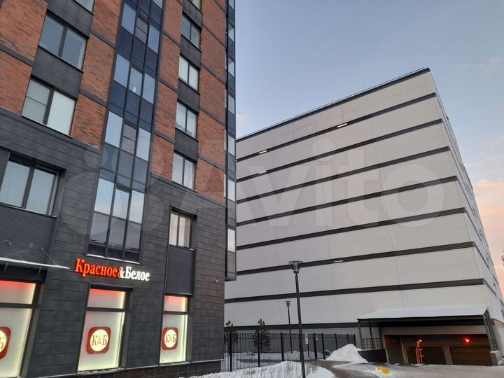 Машиноместо, 14 м²