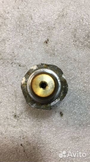 Датчик давления масла Cadillac Escalade 3 (2006-2