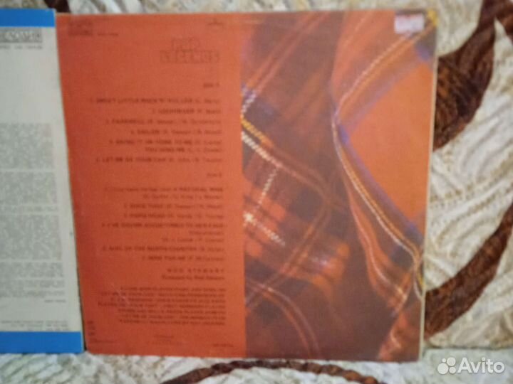 Две пластинки