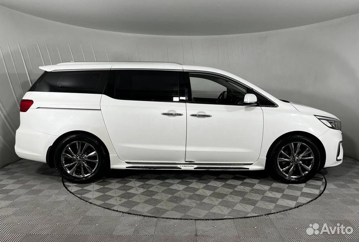 Kia Carnival 2.2 AT, 2018, 126 978 км