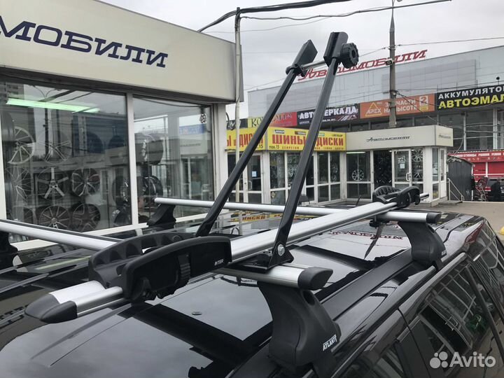 Велосипедное крепление на крышу автомобиля