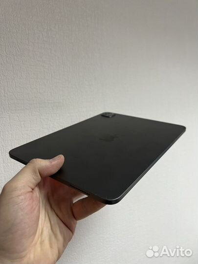 iPad Pro 11 2020 256gb wifi с FaceID (1k+ отзывов)
