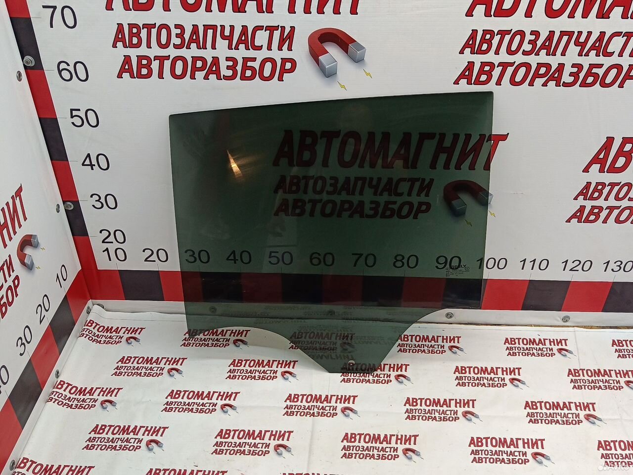 Стекло заднее левое Geely Monjaro