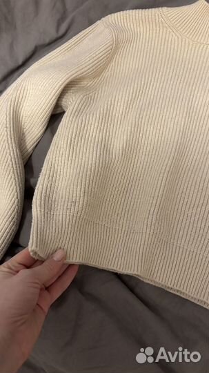 Свитер женский