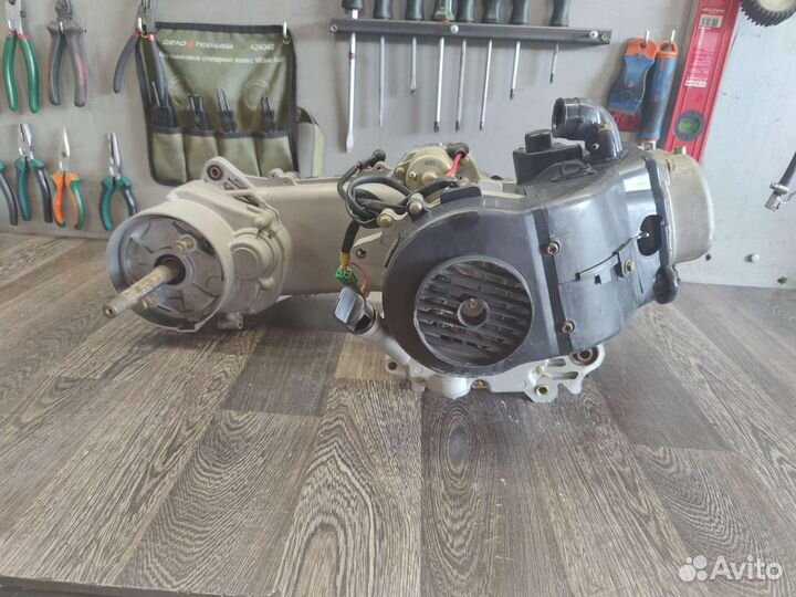 Новый двигатель для скутера 80 кубов 12 колесо