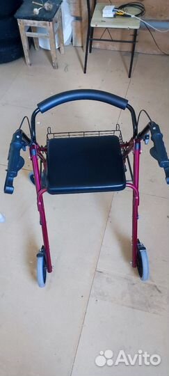 Ходунки для взрослых на колесах