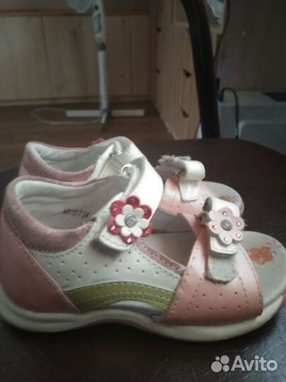 Босоножки для девочки
