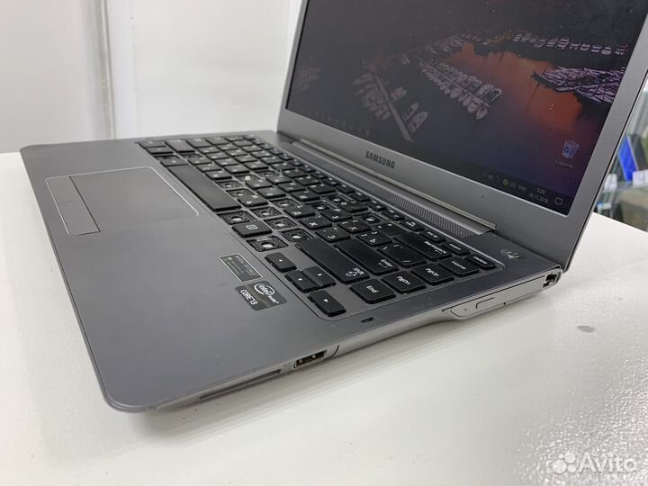 Ноутбук Samsung 530U