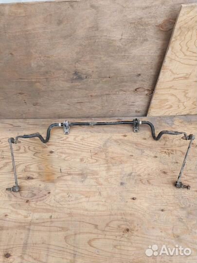 Стабилизатор передний Nissan Leaf AZE0 54611-3NA0A