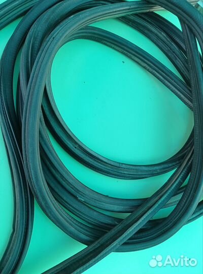 Уплотнители двери, ремень безопасности лада 13