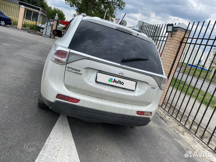 Mitsubishi Outlander 3.0 AT, 2014, 270 000 км