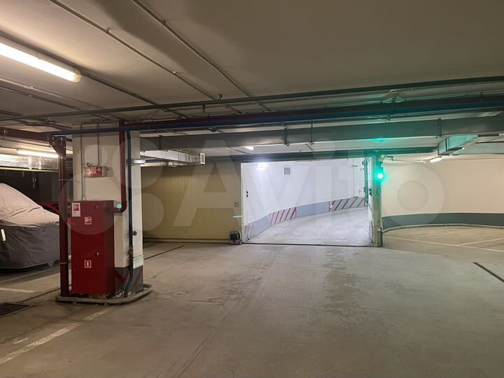 Машиноместо, 20 м²