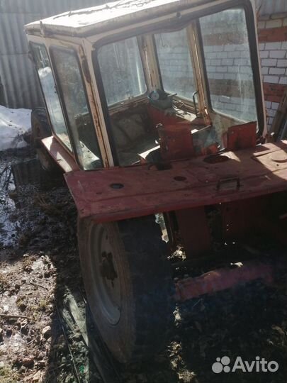 Кабина на трактор юмз