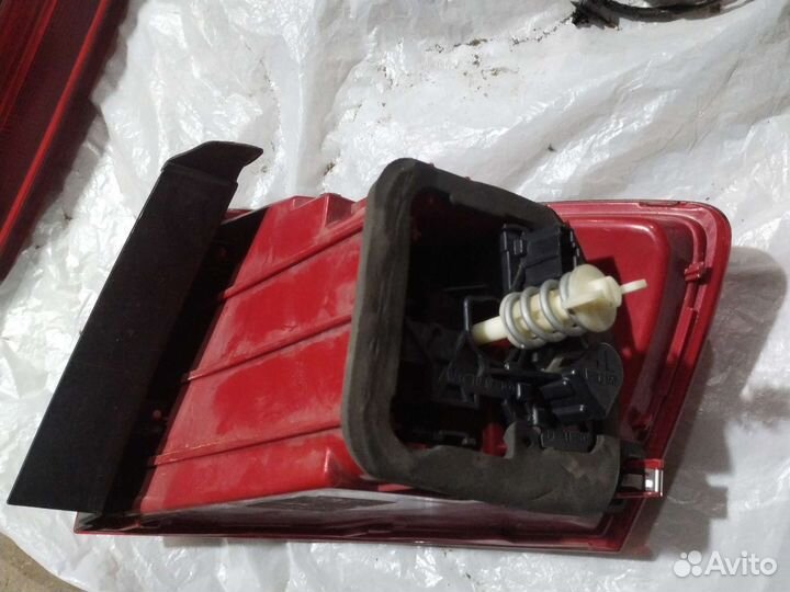 Фонарь левый наружный в крыло VW Jetta 6 дорест