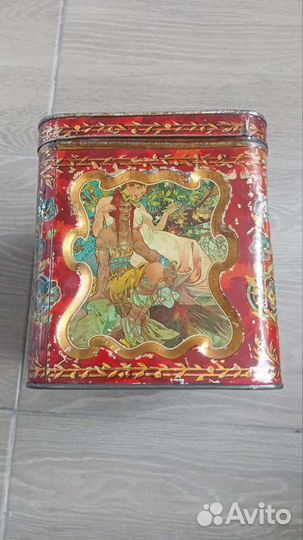 Коробка от карамели жестяная